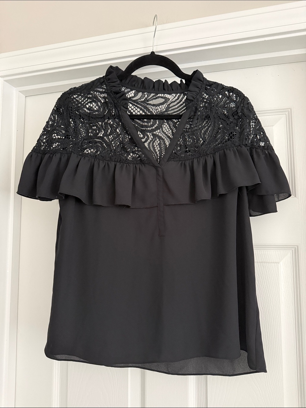 Lilly Pulitzer Black Lace Ruffle Women's Top